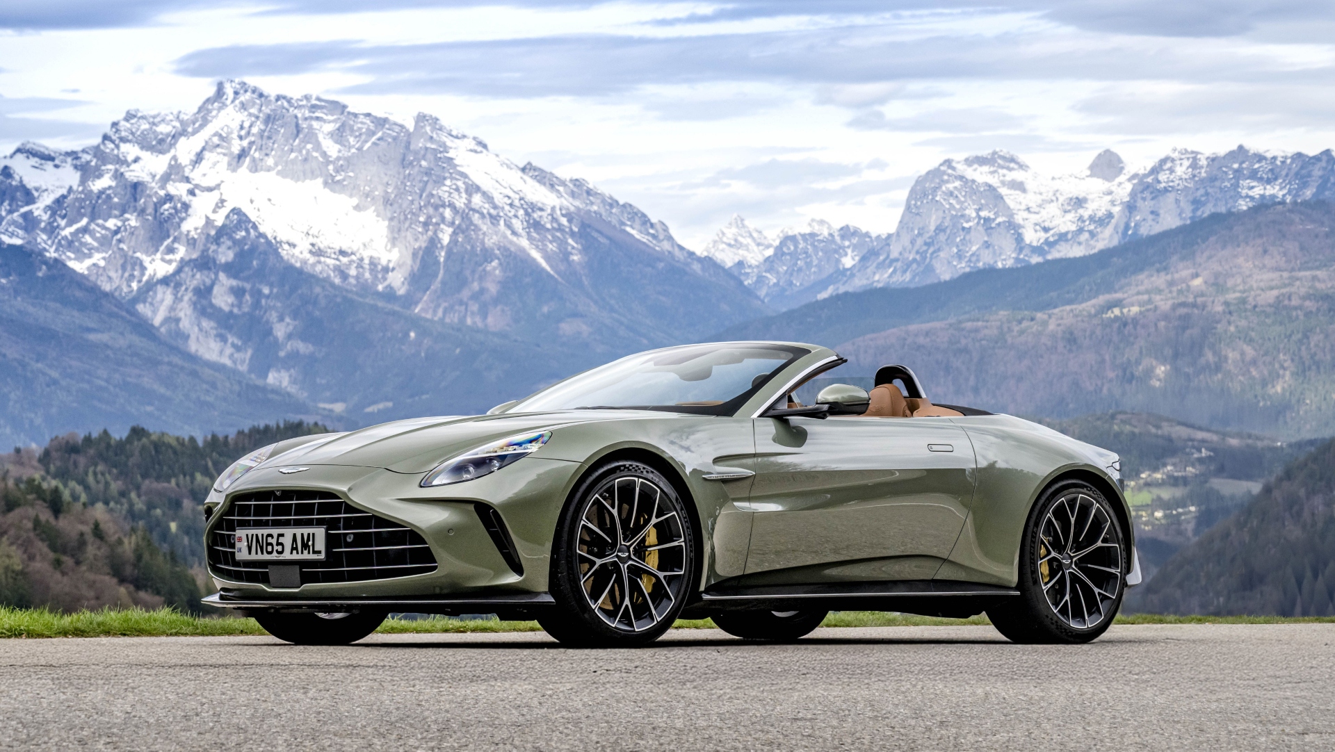 Aston-Martin-Vantage-2024-8