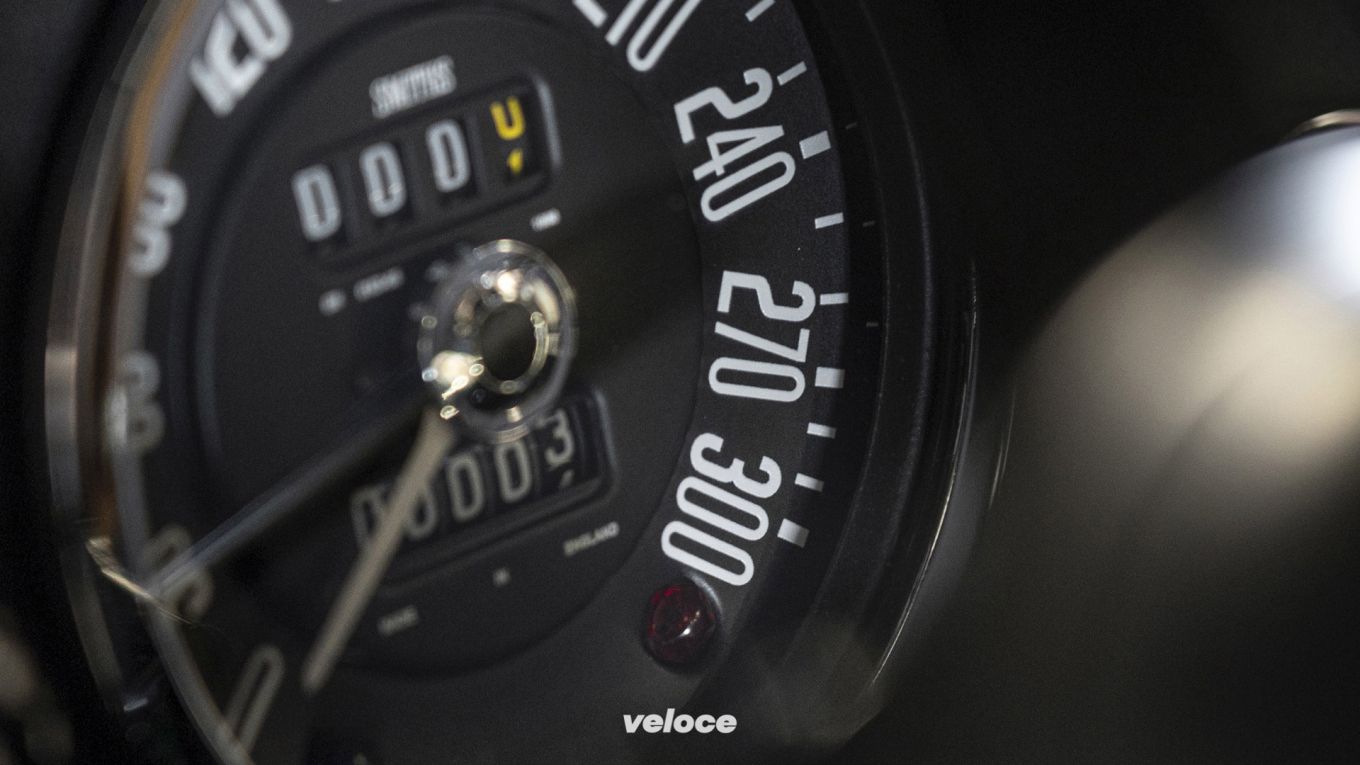 Aston Martin DB4 GT Zagato: nel segno della Continuation Aston Martin DB4 GT Zagato: nel segno della Continuation