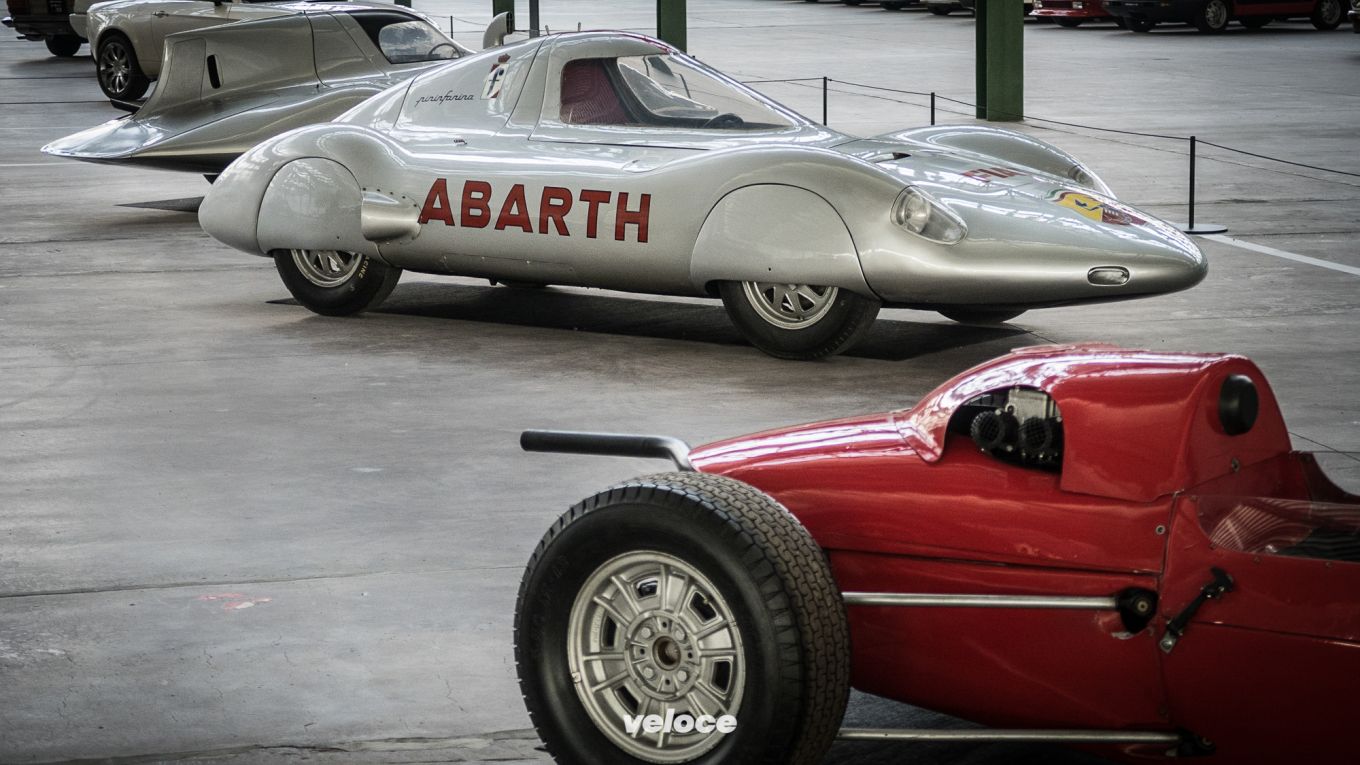 La Abarth fa 70/3. Bandiera a scacchi La Abarth fa 70/3. Bandiera a scacchi