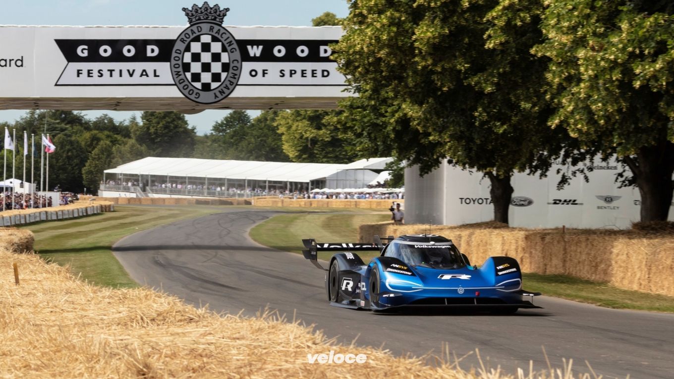 Nuovo record per la VW ID.R: stavolta a Goodwood Nuovo record per la VW ID.R: stavolta a Goodwood