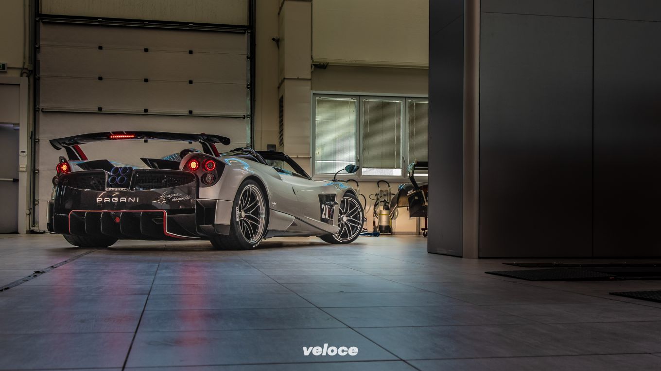 Pagani Huayra Roadster BC: per spettinarsi a 350 all’ora Pagani Huayra Roadster BC: per spettinarsi a 350 all’ora