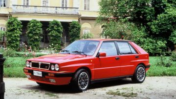 Le hot hatch degli anni 80: quando le piccole si arrabbiano Le hot hatch degli anni 80: quando le piccole si arrabbiano