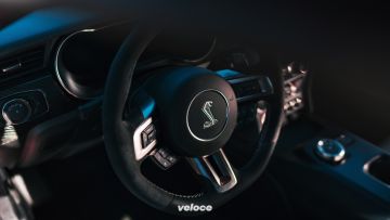 ford-shelby-gt500-2020-interni-volante-00-201908 ford-shelby-gt500-2020-interni-volante-00-201908