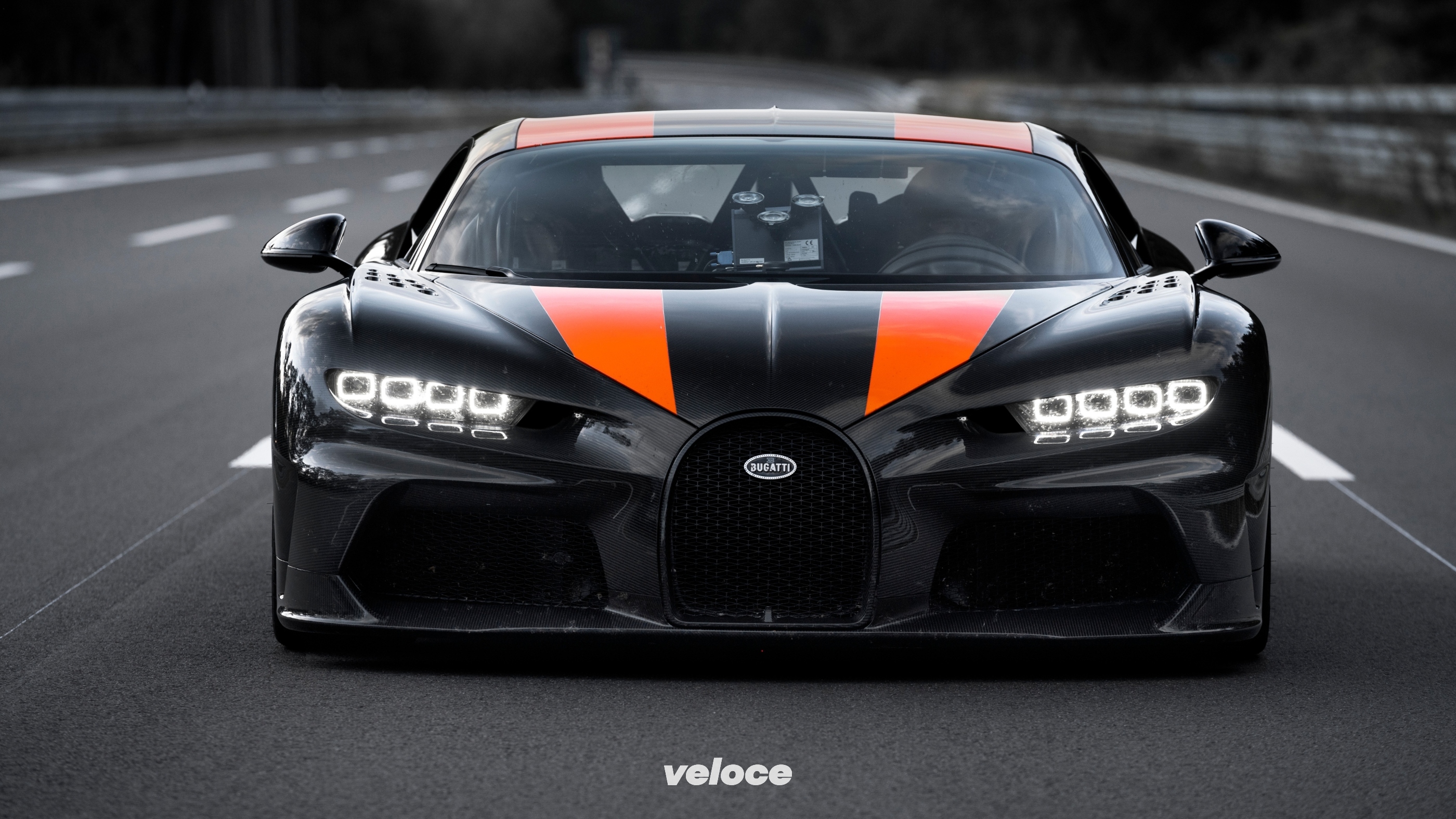 Così la Bugatti Chiron supera i 490 all’ora (e torna da record) Così la Bugatti Chiron supera i 490 all’ora (e torna da record)