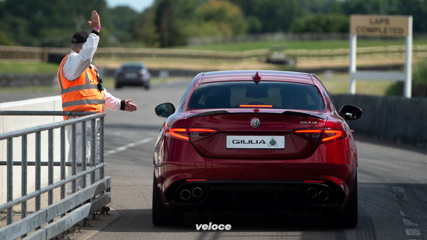 Sulla pista del Goodwood Revival con l’Alfa Romeo Sulla pista del Goodwood Revival con l’Alfa Romeo