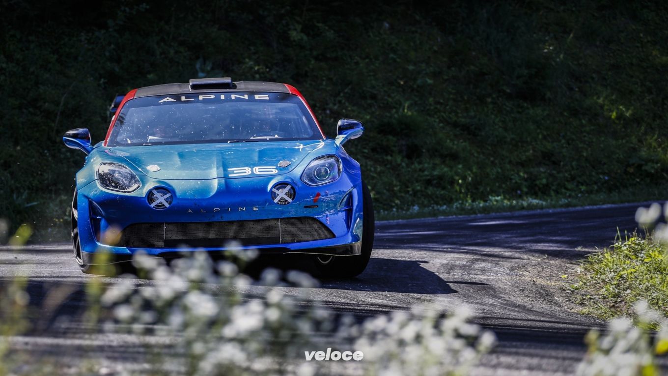 Alpine A110 Rally: la francese corre per strada Alpine A110 Rally: la francese corre per strada
