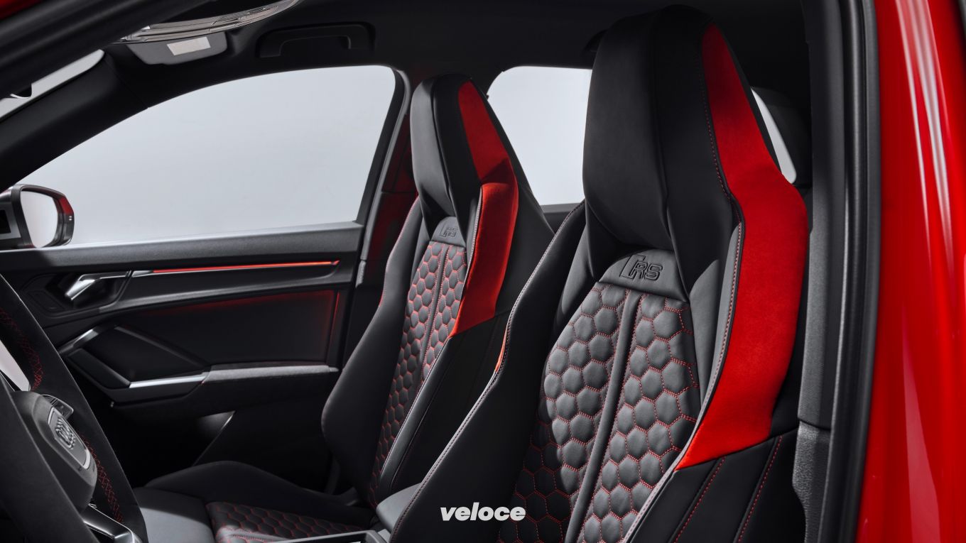 Audi RS Q3: la piccola suv con tanta grinta Audi RS Q3: la piccola suv con tanta grinta