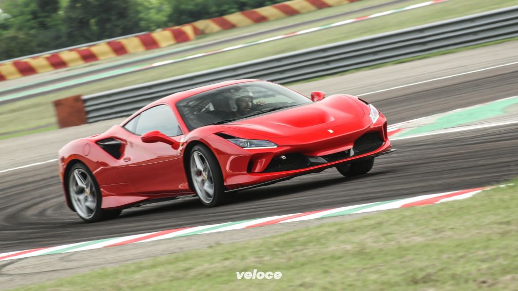 Ferrari F8 Tributo Berlinetta Con Le Ali Veloce