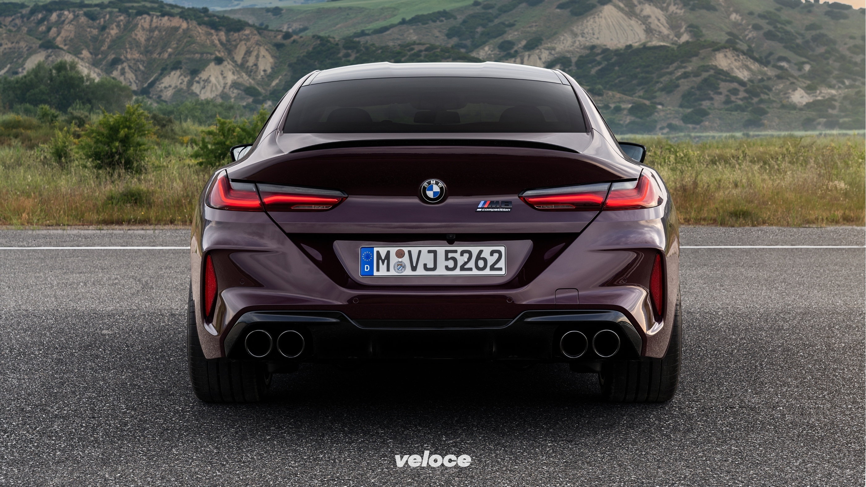 bmw-m8-gran-coupe-2020-posteriore-00-201910