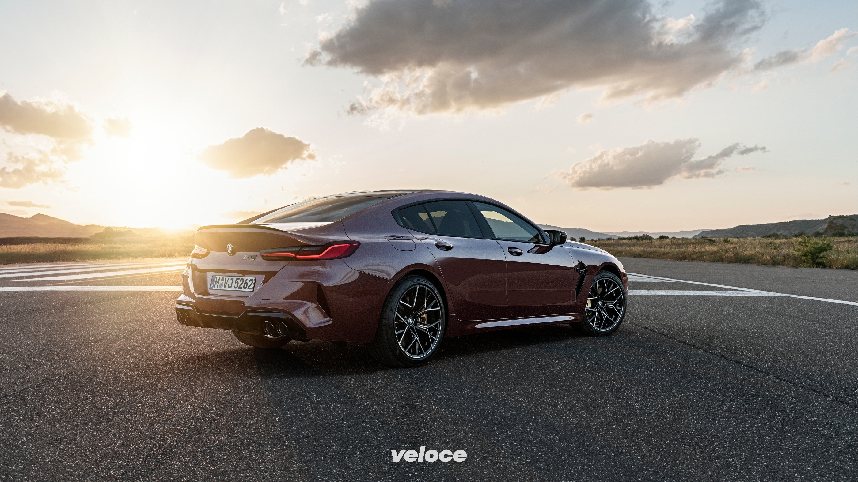 bmw-m8-gran-coupe-2020-posteriore-laterale-02-201910