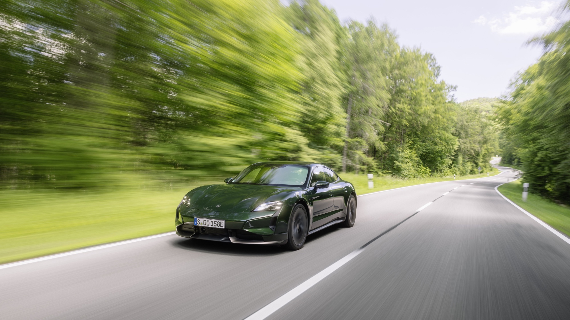 Porsche-Taycan-2024-prezzo-prestazioni-5