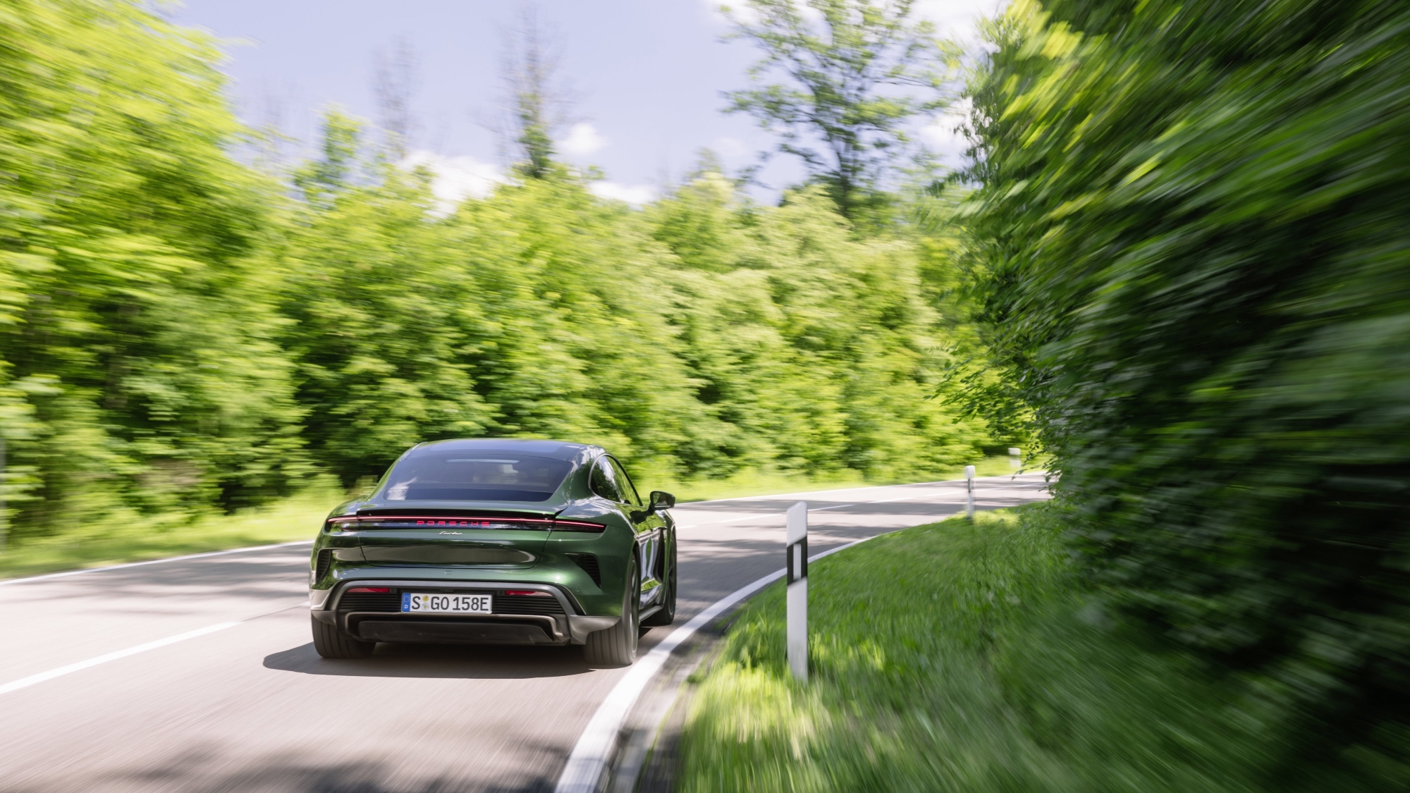 Porsche-Taycan-2024-prezzo-prestazioni-6