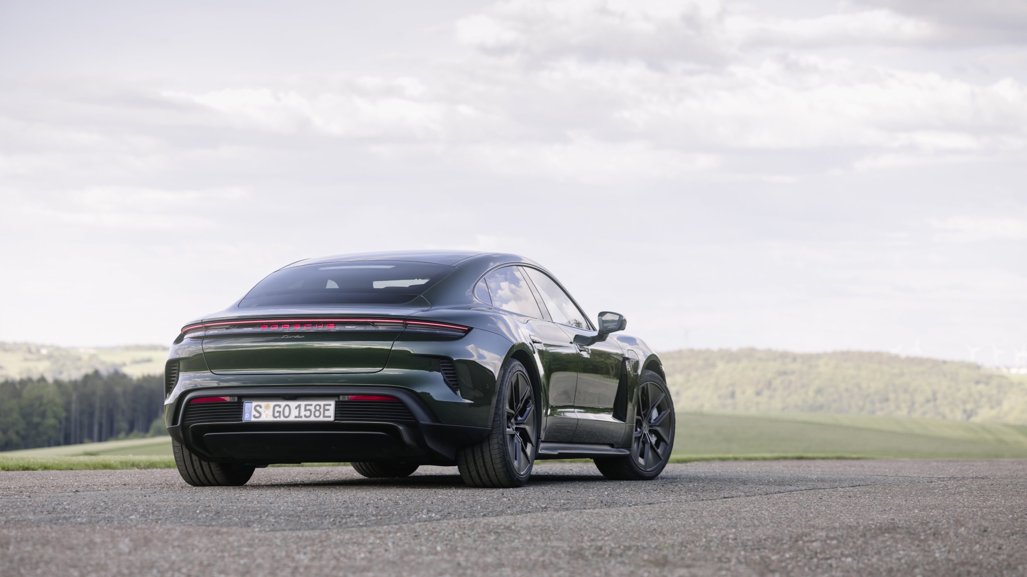 Porsche-Taycan-2024-prezzo-prestazioni-9