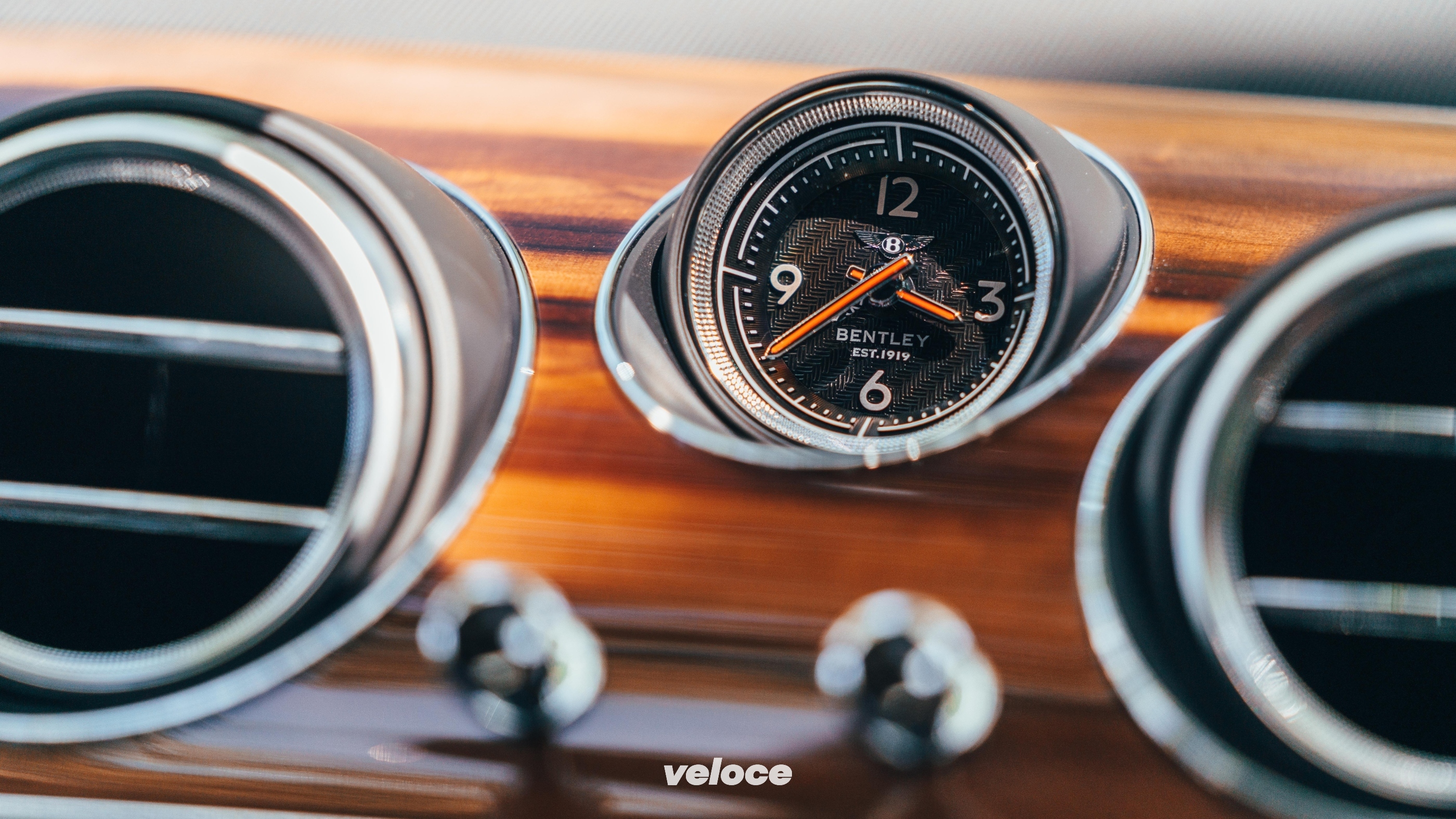 RP - Bentley Bentayga Hybrid-17