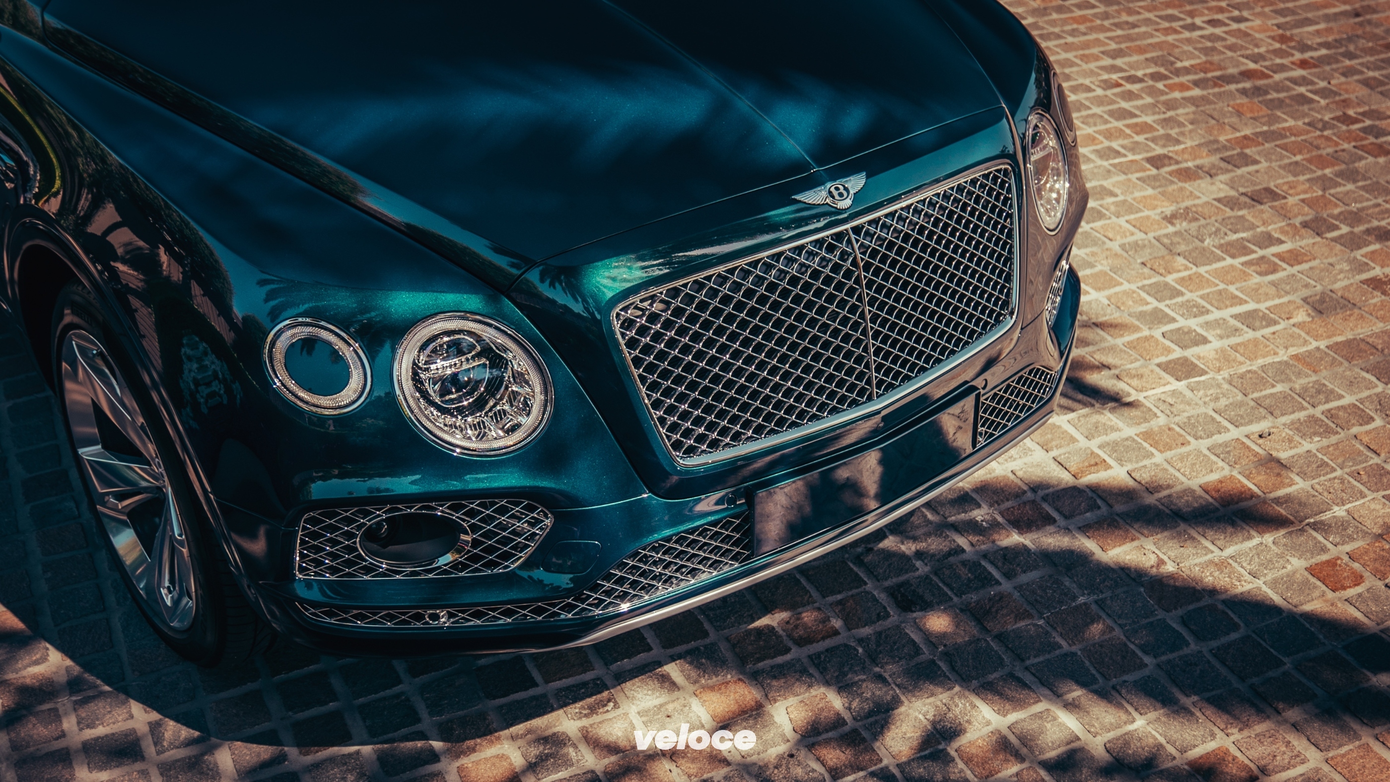 RP - Bentley Bentayga Hybrid-4