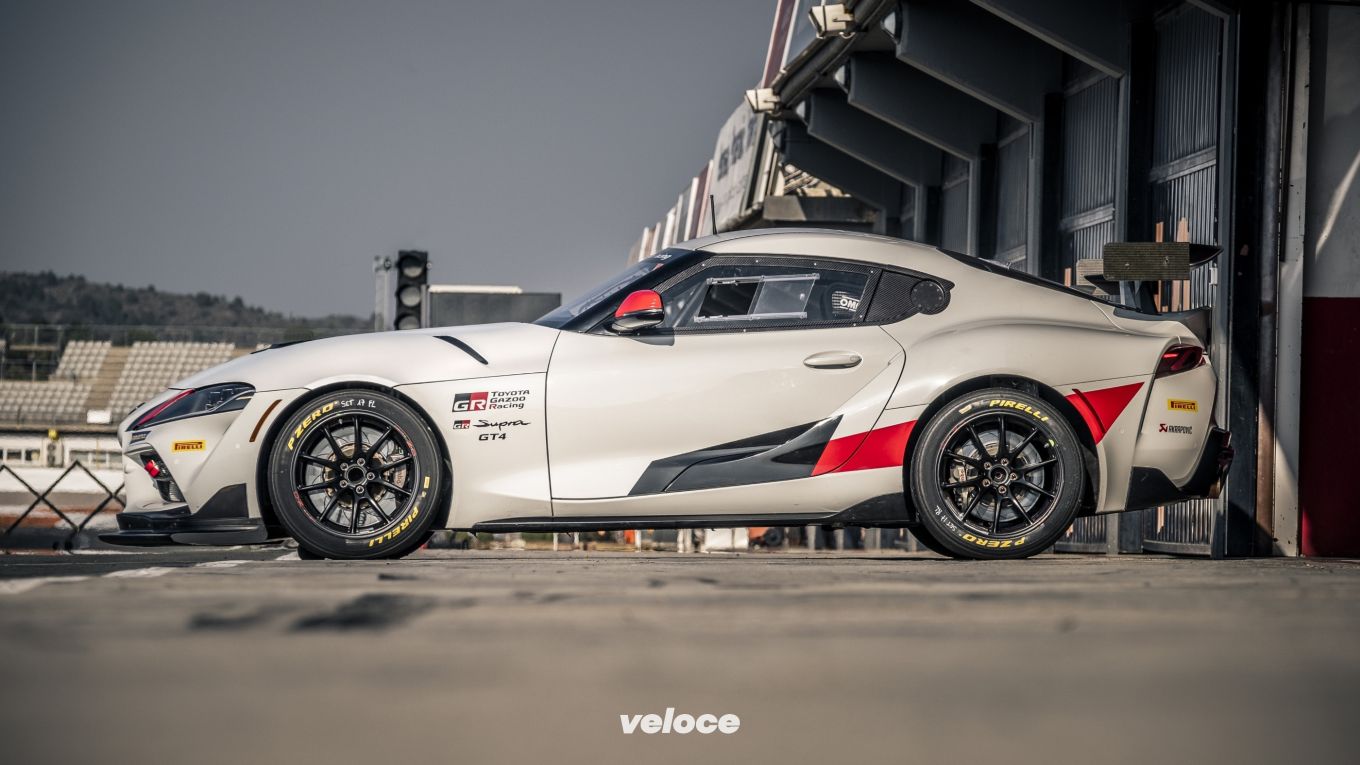 Toyota Supra: la GT4 ha 430 cv e il sequenziale Toyota Supra: la GT4 ha 430 cv e il sequenziale
