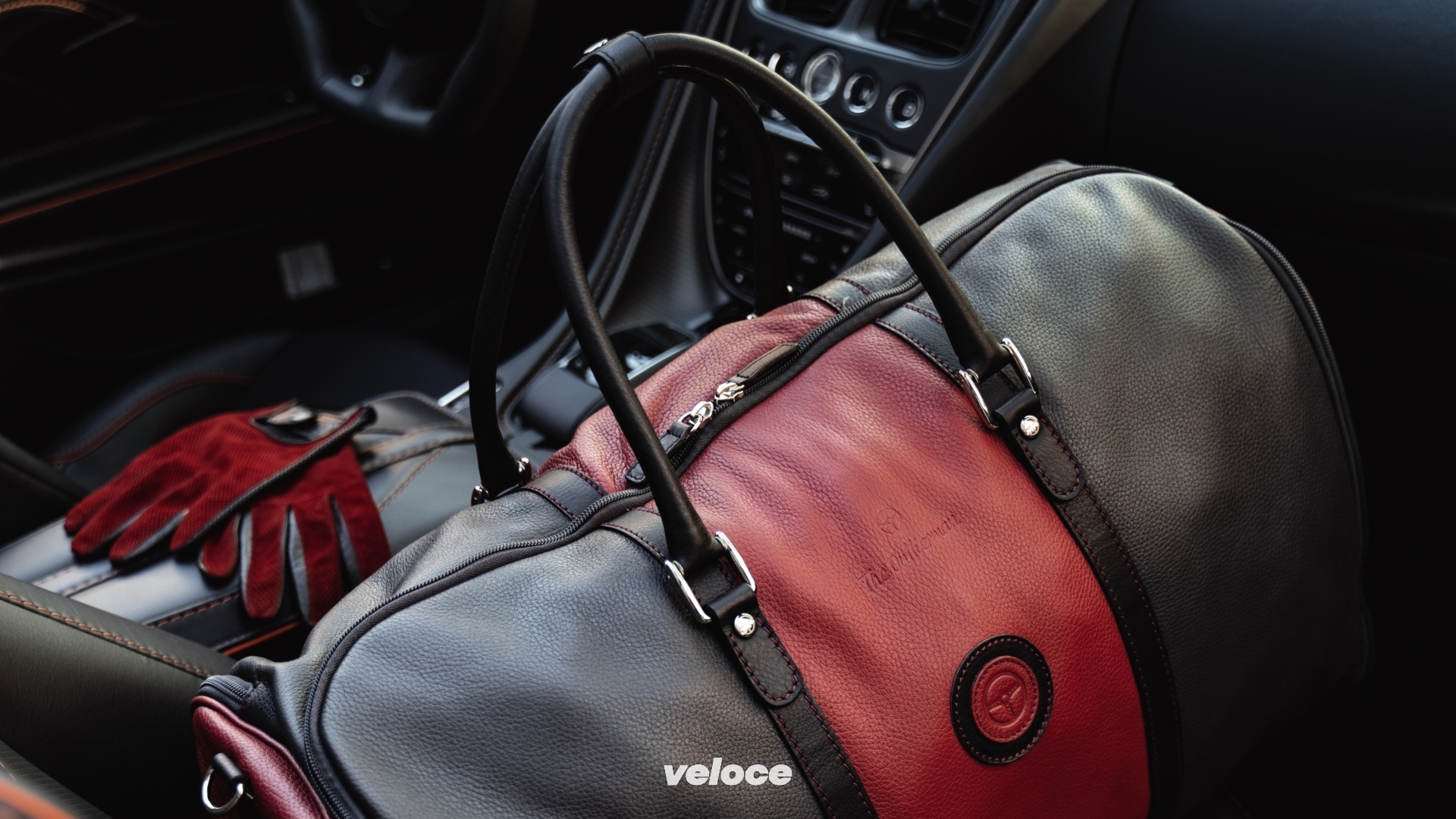 La linea da viaggio per i gentlemen alla guida