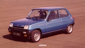 renault-5-alpine-1976-frontale-laterale