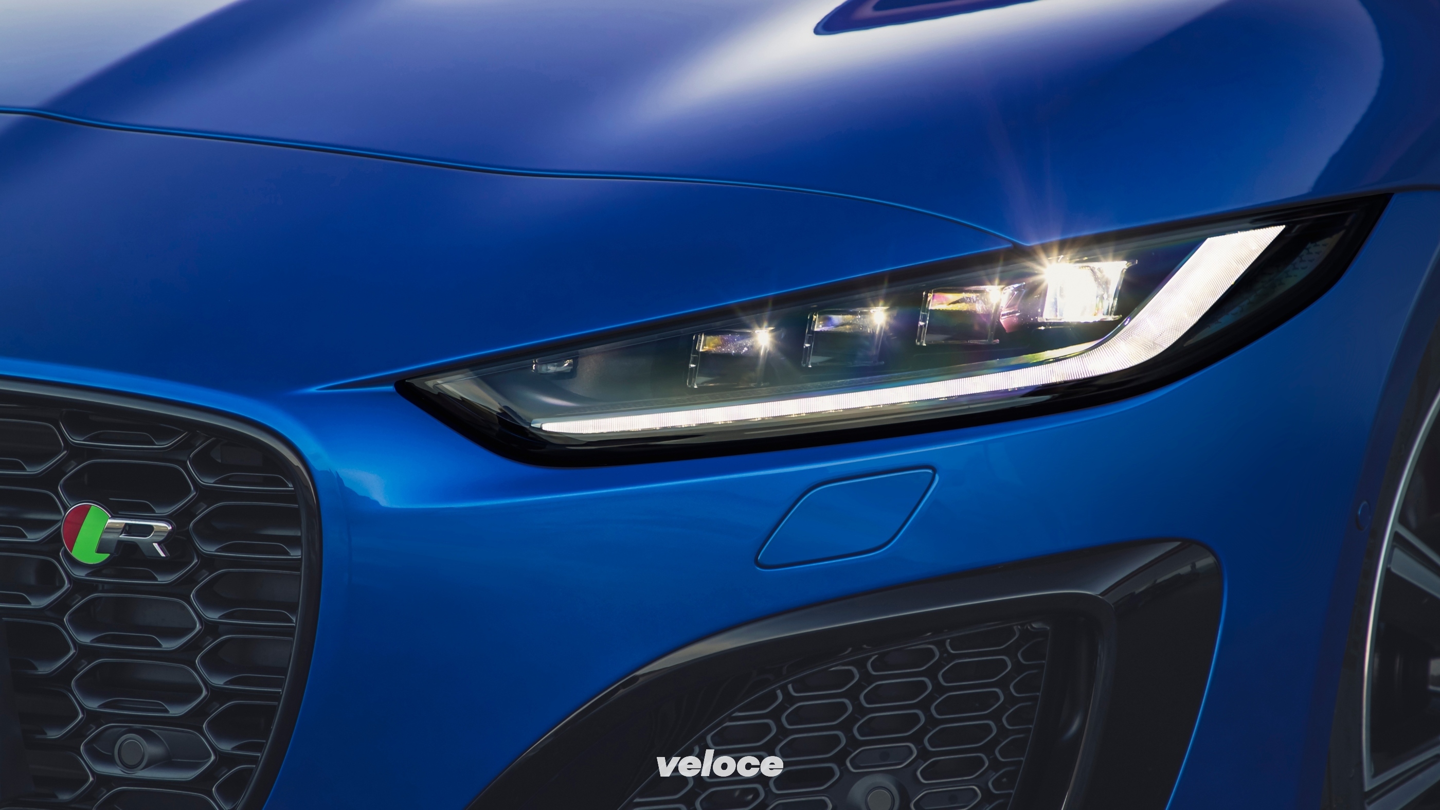 Jag_F-TYPE_21MY_Reveal_Image_Detail_Headlamp_02.12.19_01