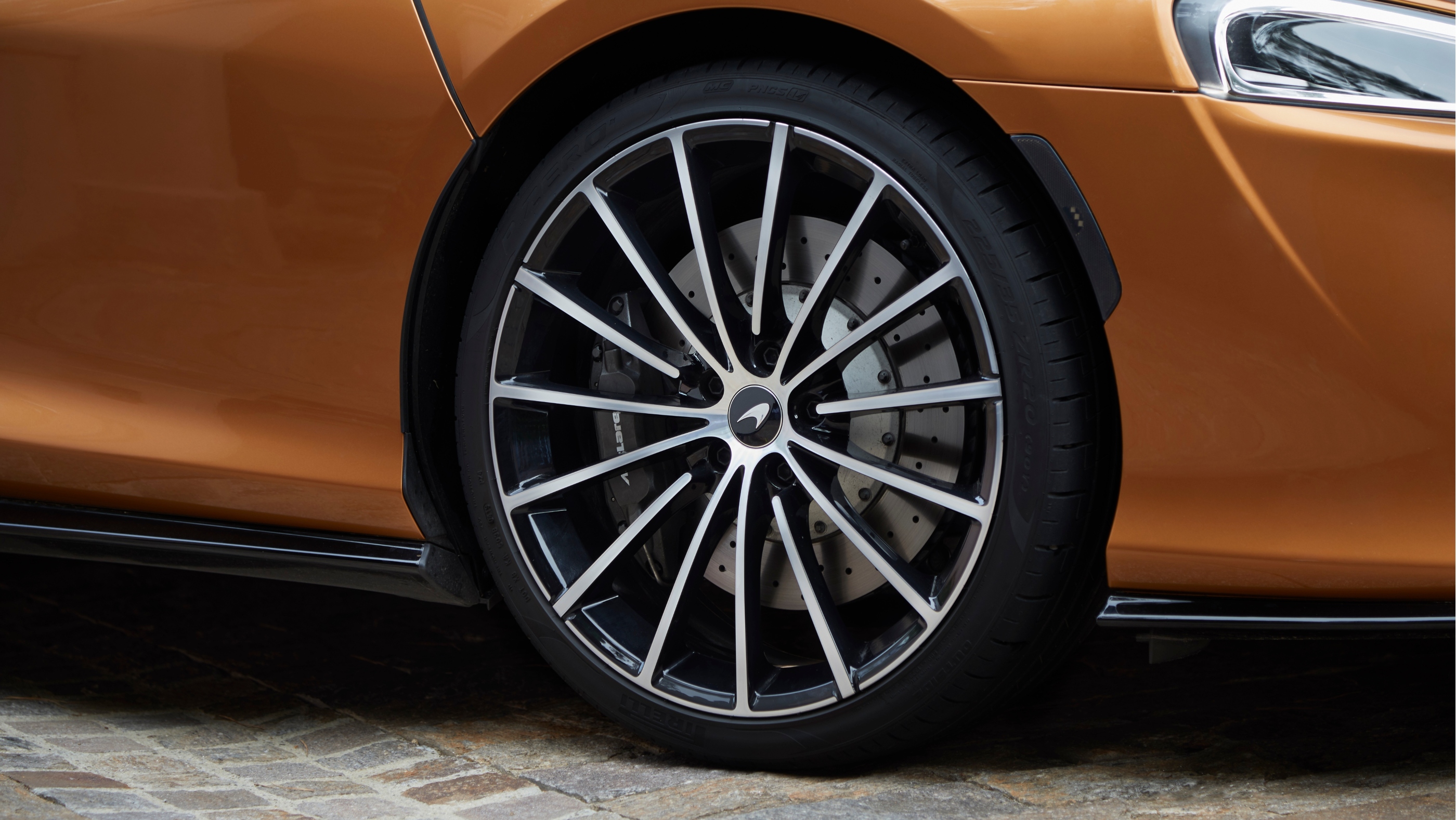 Large-11445-McLaren-GT-Global-Test-Drive---Burnished-Copper