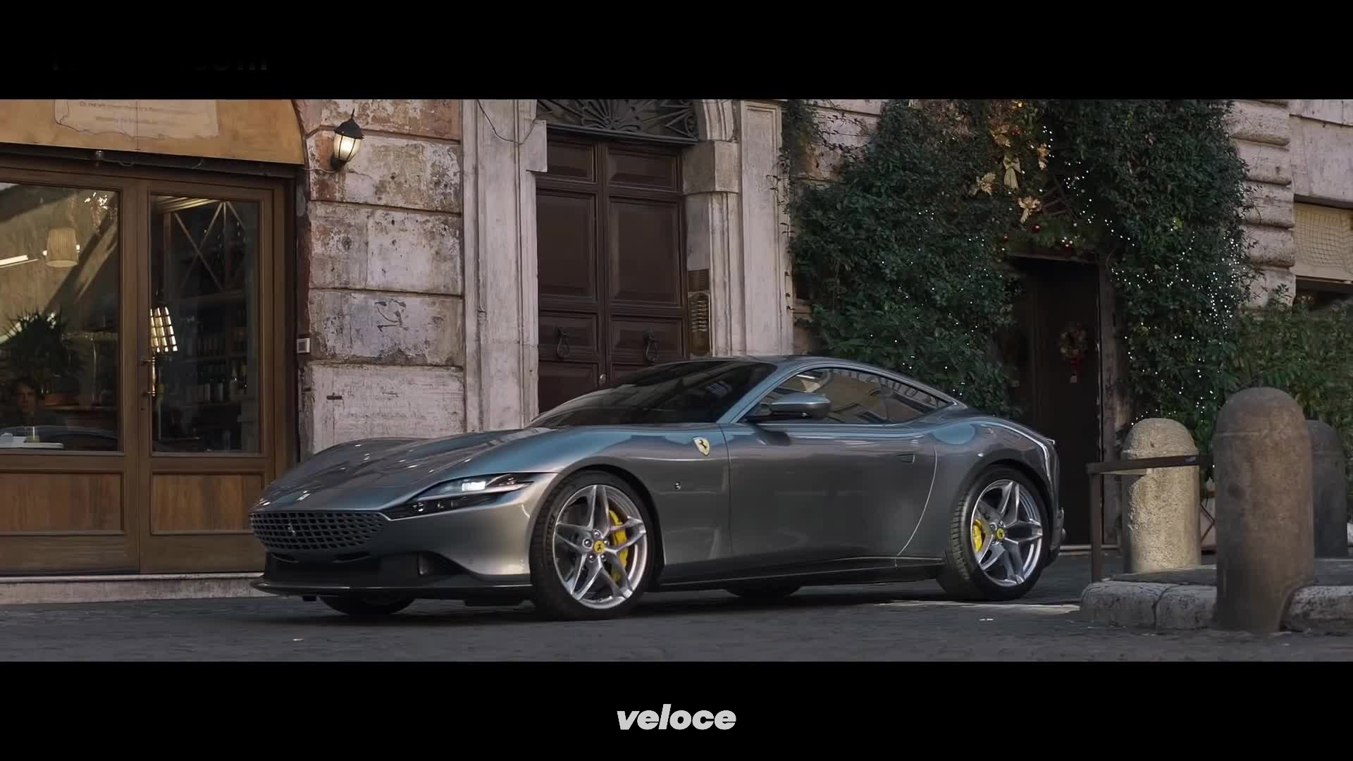 Ferrari Roma: eccola in movimento