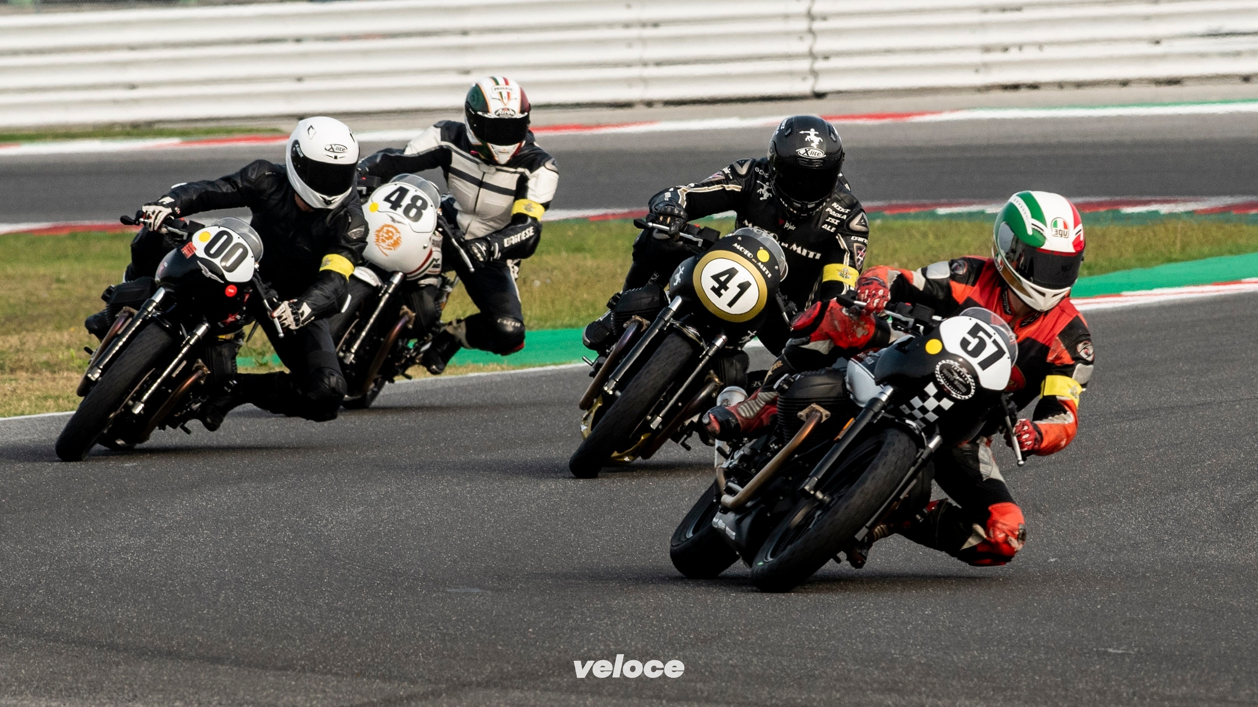 04 Moto Guzzi Fast Endurance 2019 - action 04 Moto Guzzi Fast Endurance 2019 - action