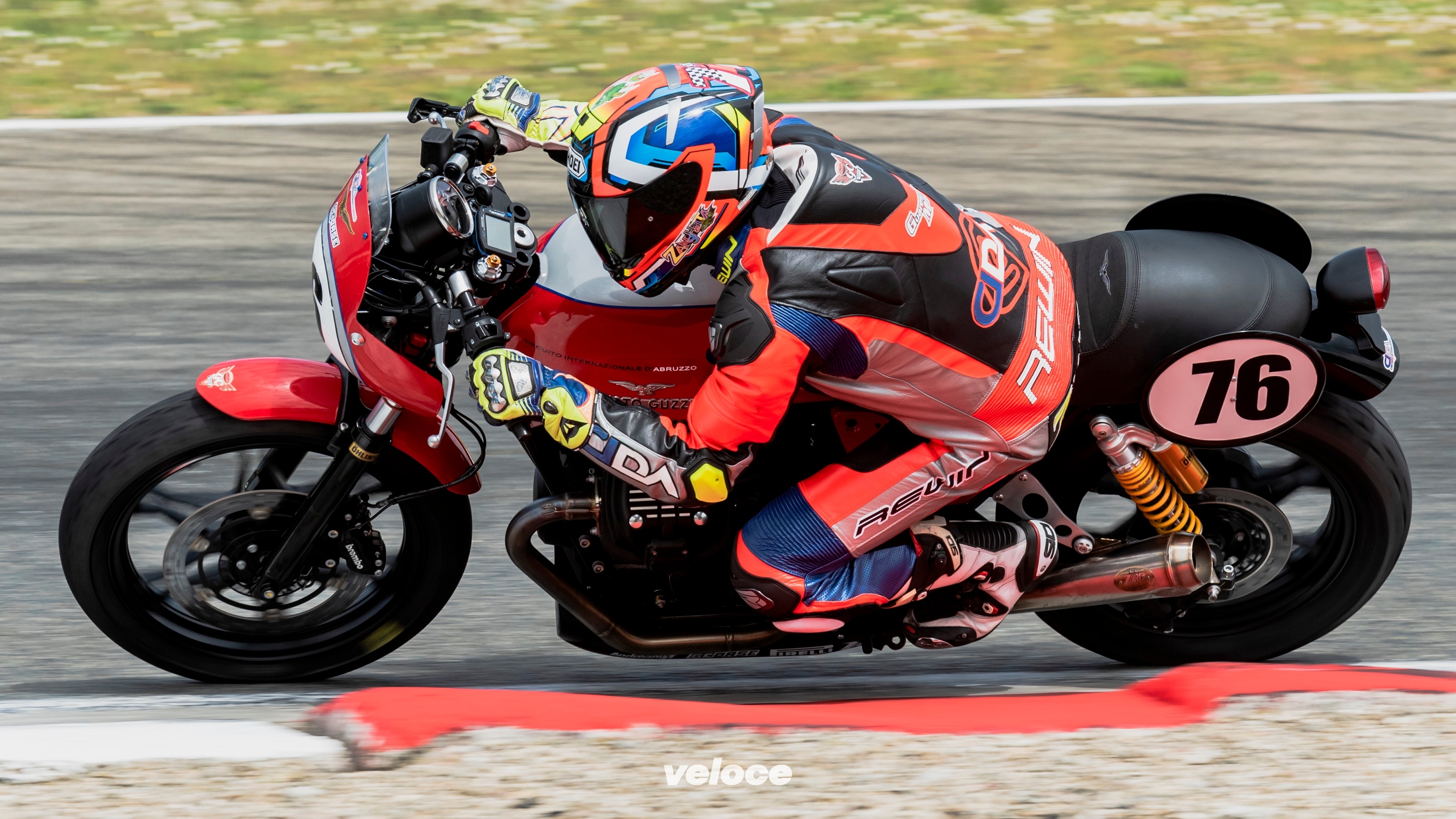 09 Moto Guzzi Fast Endurance 2019 - action 09 Moto Guzzi Fast Endurance 2019 - action