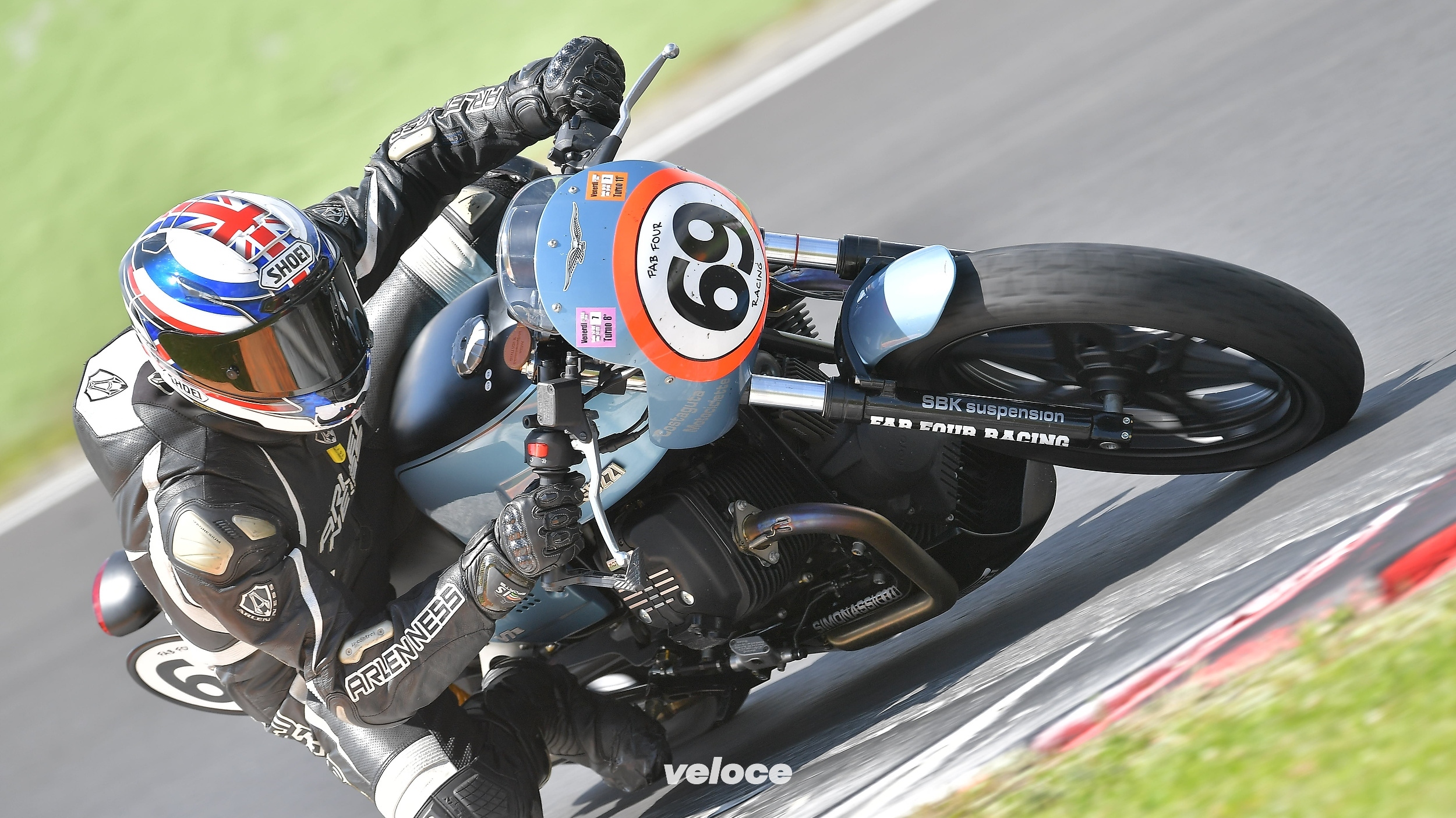 10 Moto Guzzi Fast Endurance 2019 - action 10 Moto Guzzi Fast Endurance 2019 - action