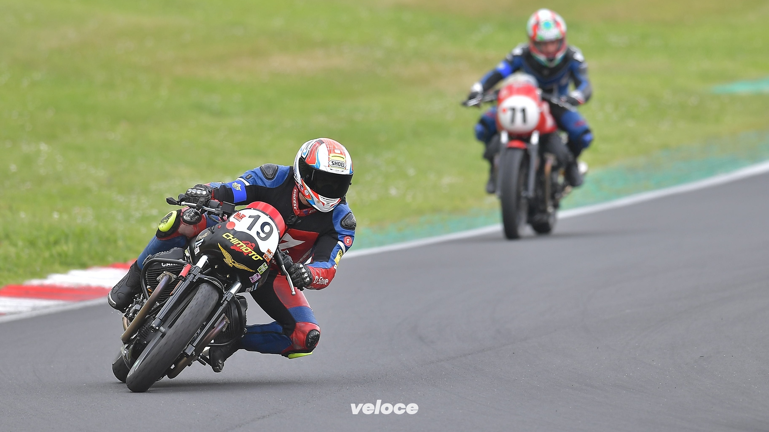 11 Moto Guzzi Fast Endurance 2019 - action 11 Moto Guzzi Fast Endurance 2019 - action