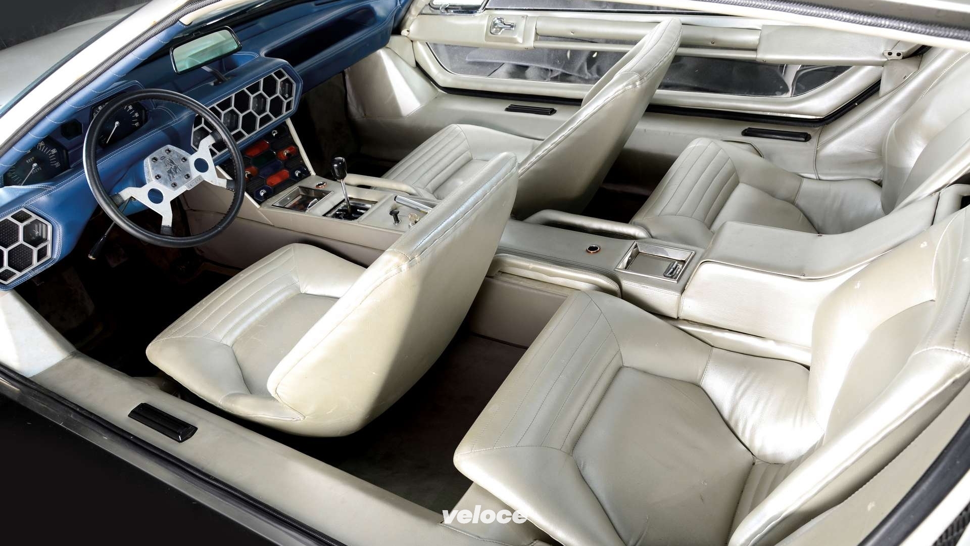 lamborghini-marzal-1967-gandini-bertone-concept17