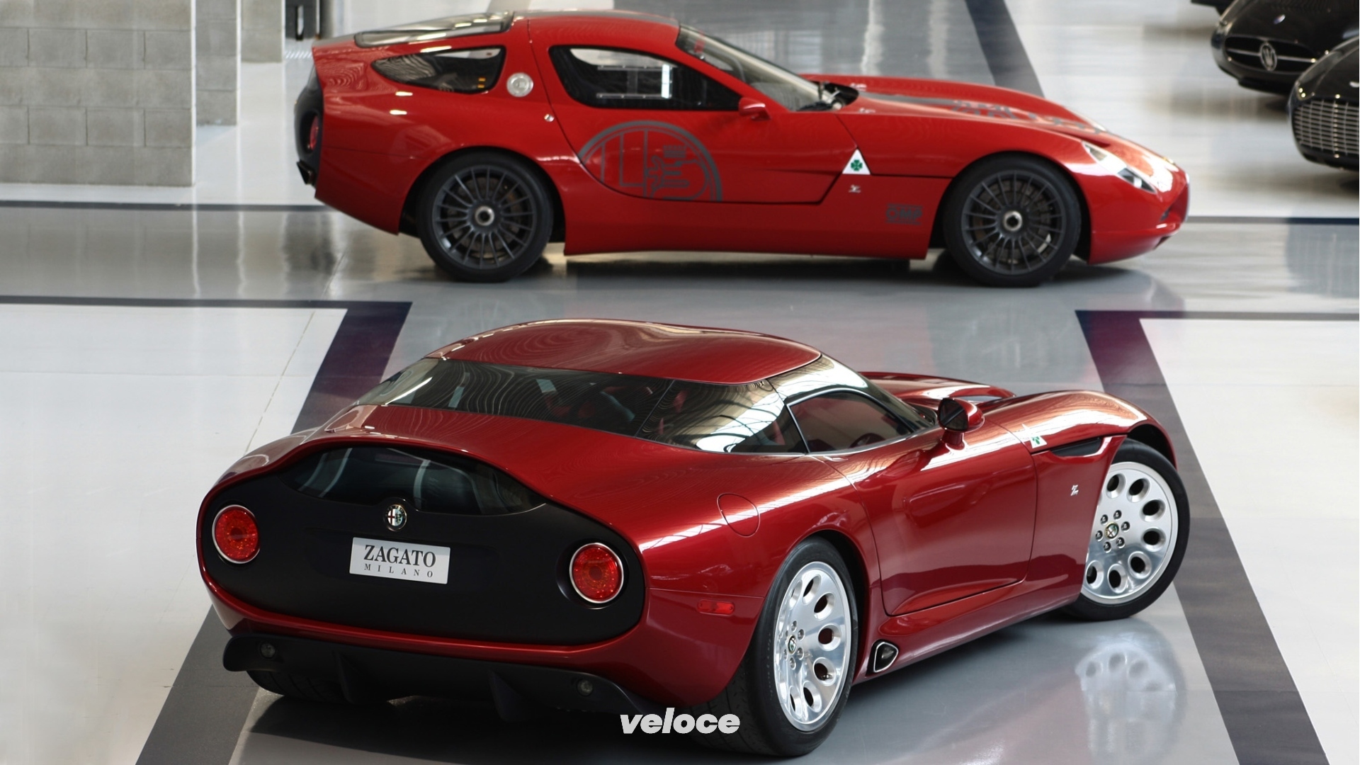 Alfa Romeo TZ3 Corsa (in alto) e TZ3 Stradale (in basso)