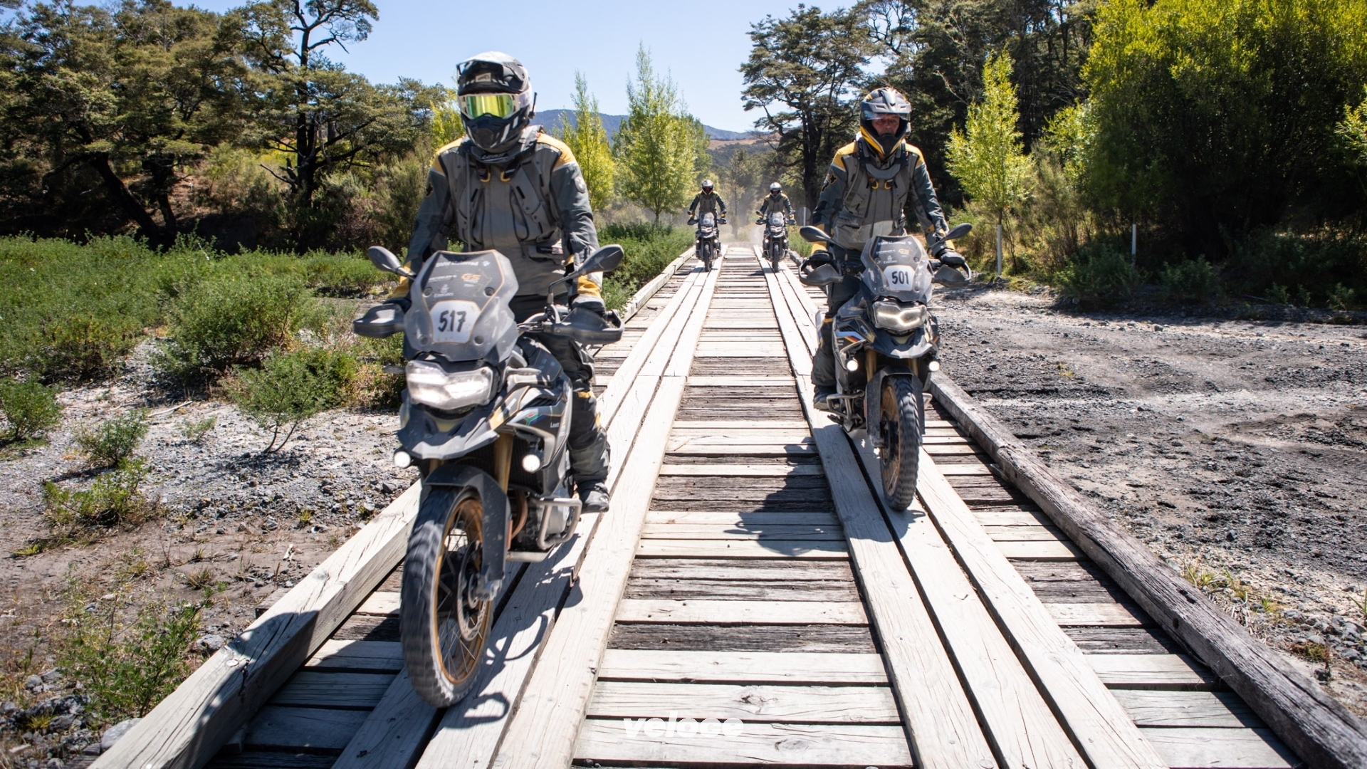 BMW F 850 GS & METZELER KAROO 3 (2) BMW F 850 GS & METZELER KAROO 3 (2)