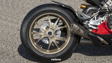DUCATI PANIGALE V4_PERFORMANCE_STATIC_22_UC143845_High (1) DUCATI PANIGALE V4_PERFORMANCE_STATIC_22_UC143845_High (1)