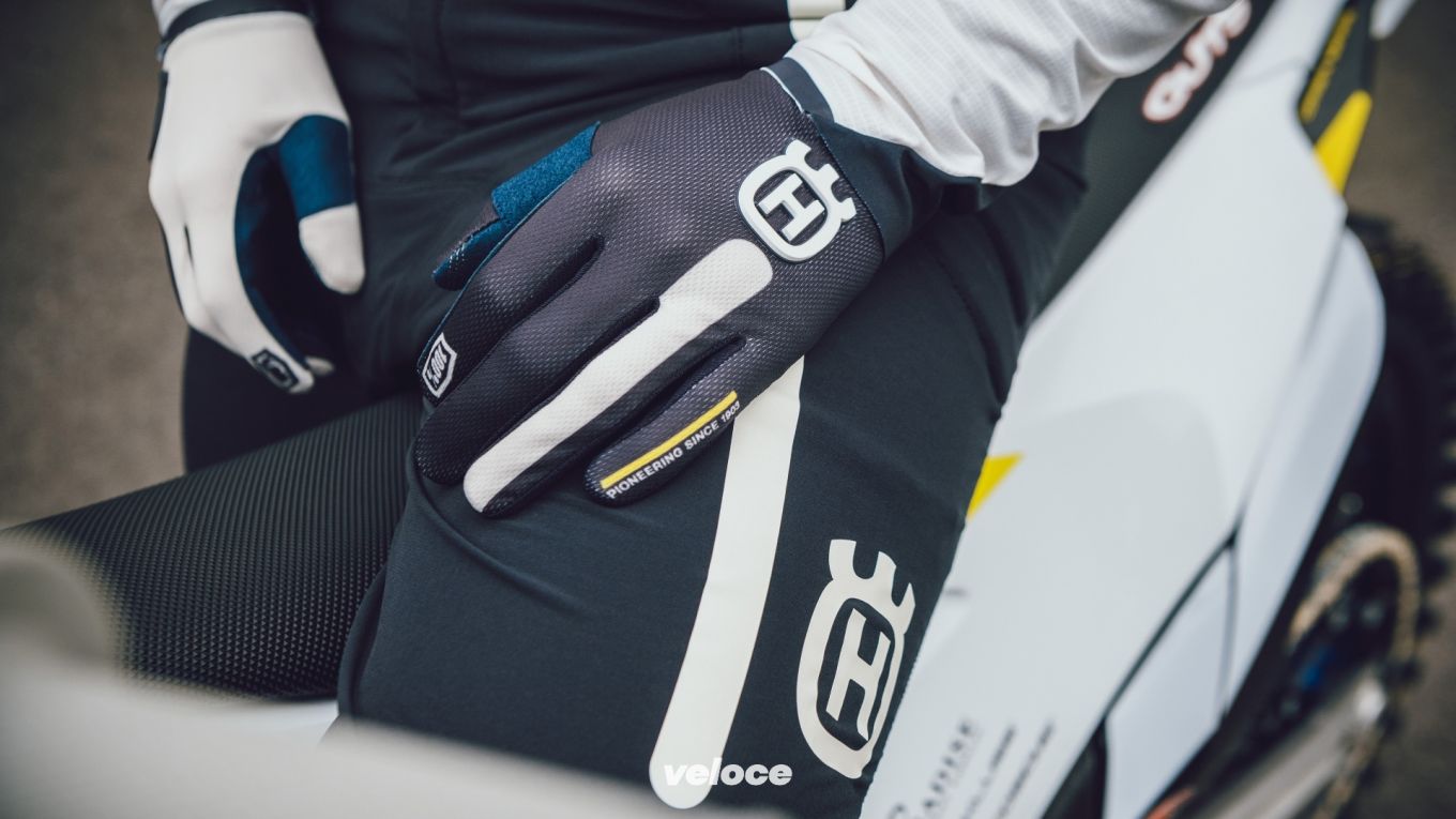 Con Husqvarna torna in sella il total look Con Husqvarna torna in sella il total look