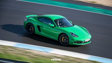 porsche-cayman-gts-green-67 porsche-cayman-gts-green-67