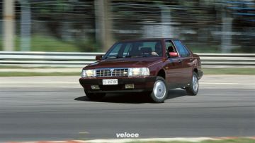 14-lancia-thema-8-32