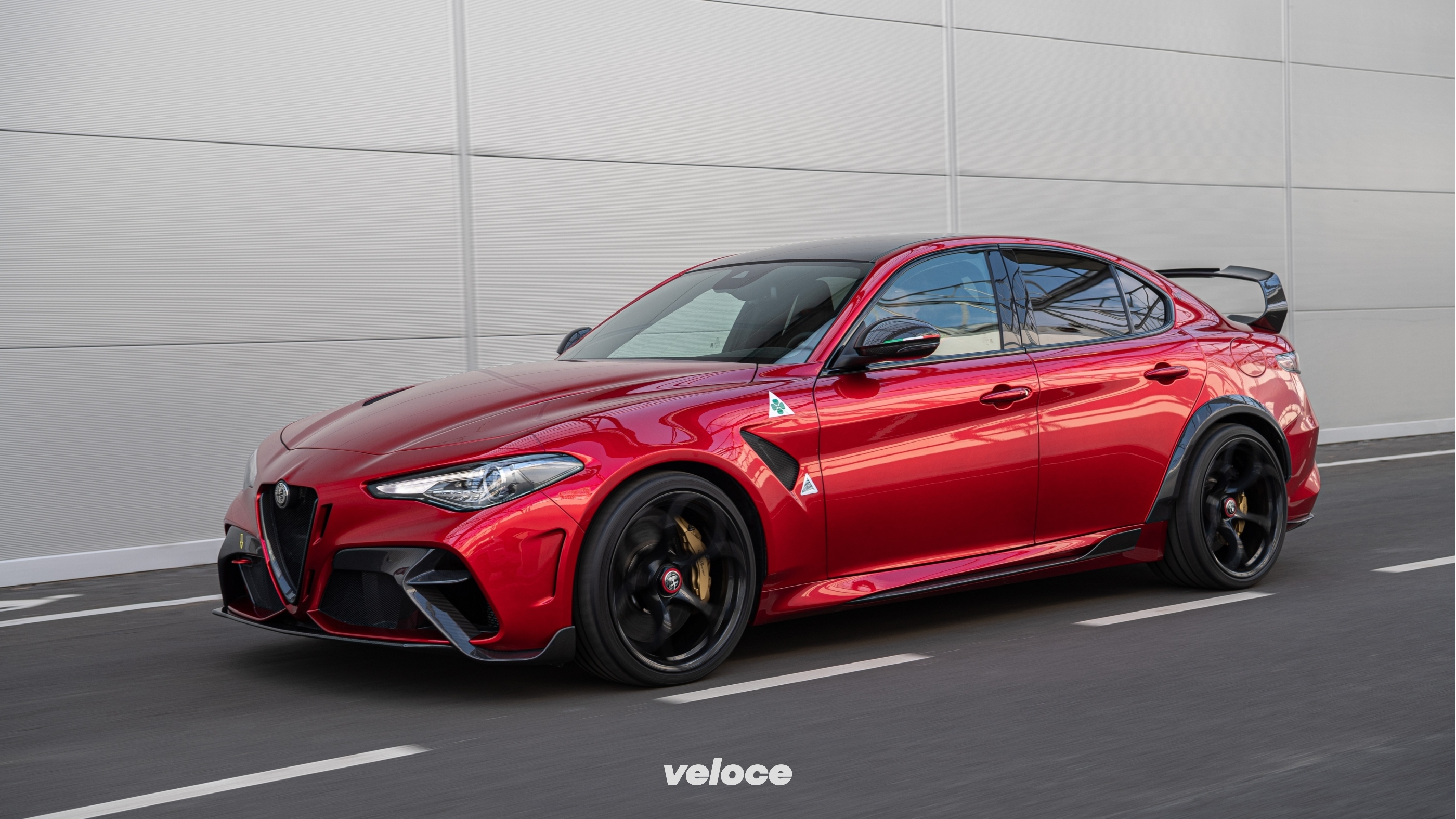 alfa-romeo-giulia-gta-6