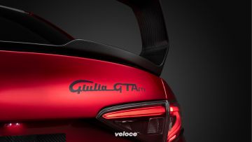 alfa-romeo-giulia-gta-8