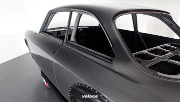 alfaholics-carbon-4 alfaholics-carbon-4