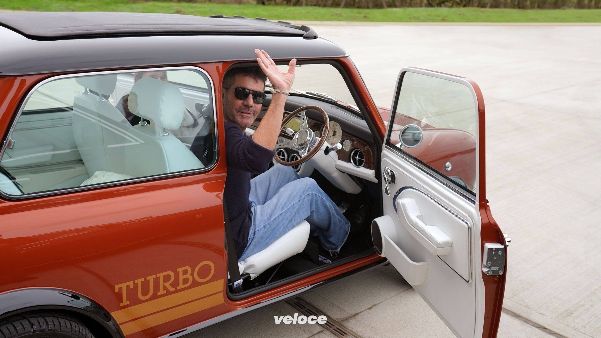 mini-remastered-simon-cowell-5 mini-remastered-simon-cowell-5