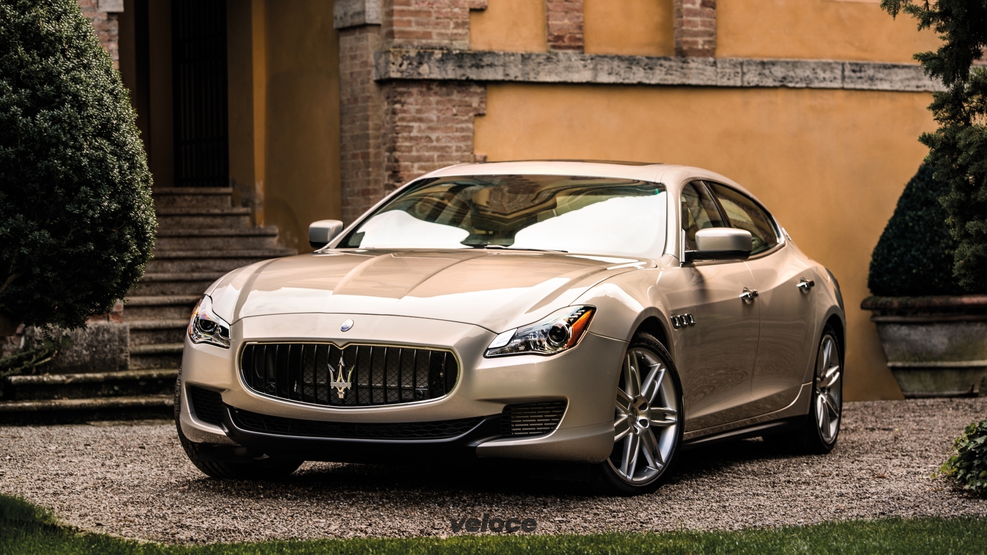 13 Maserati Maserati Quattroporte