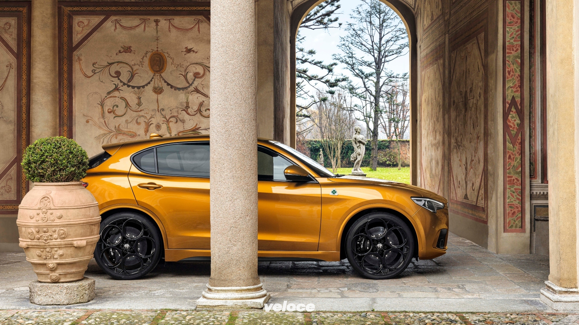 Alfa Romeo Giulia Stelvio Quadrifoglio 2020 - 30 Alfa Romeo Giulia Stelvio Quadrifoglio 2020 - 30