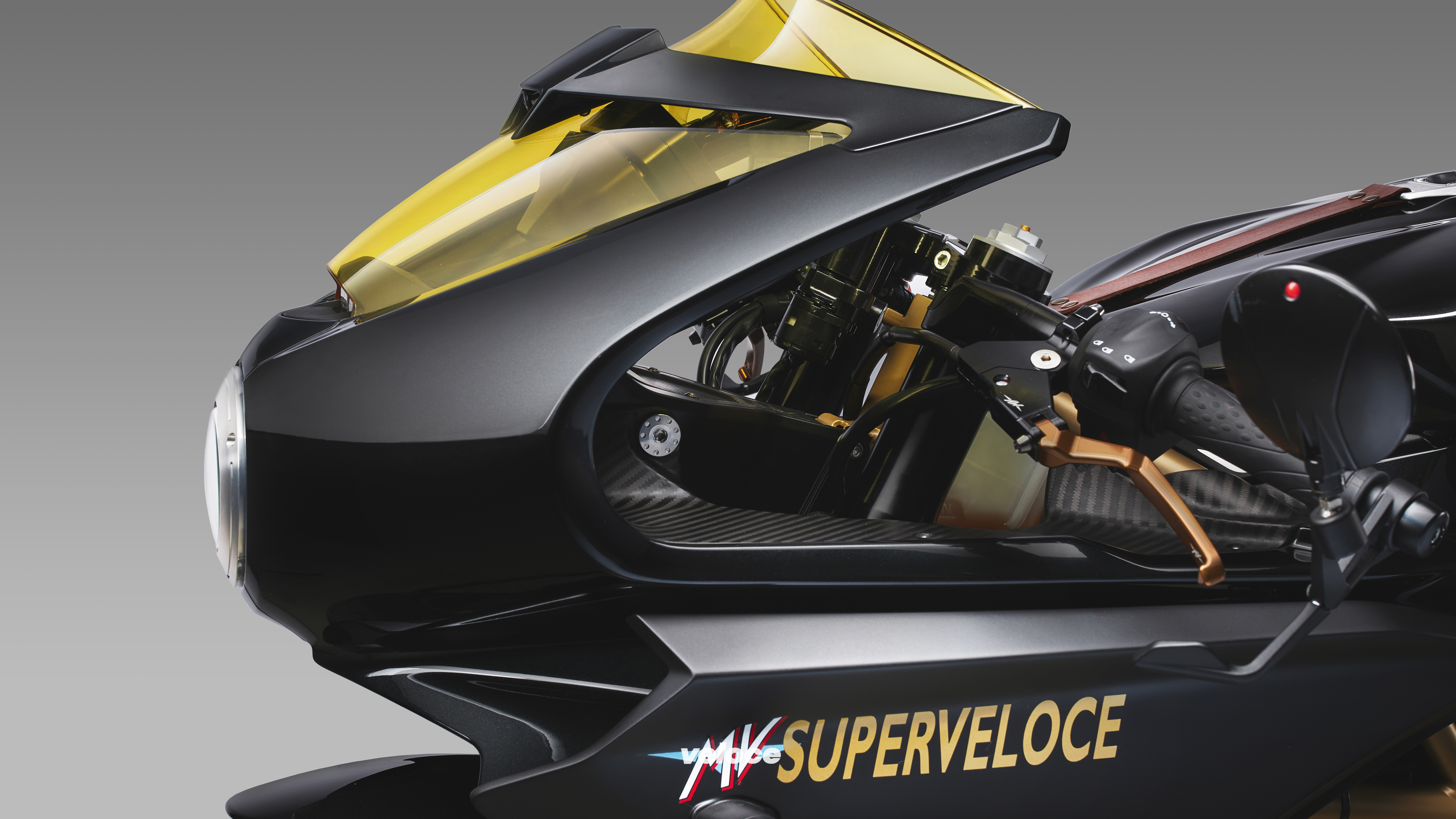 MV Agusta Superveloce 800 1 MV Agusta Superveloce 800 1