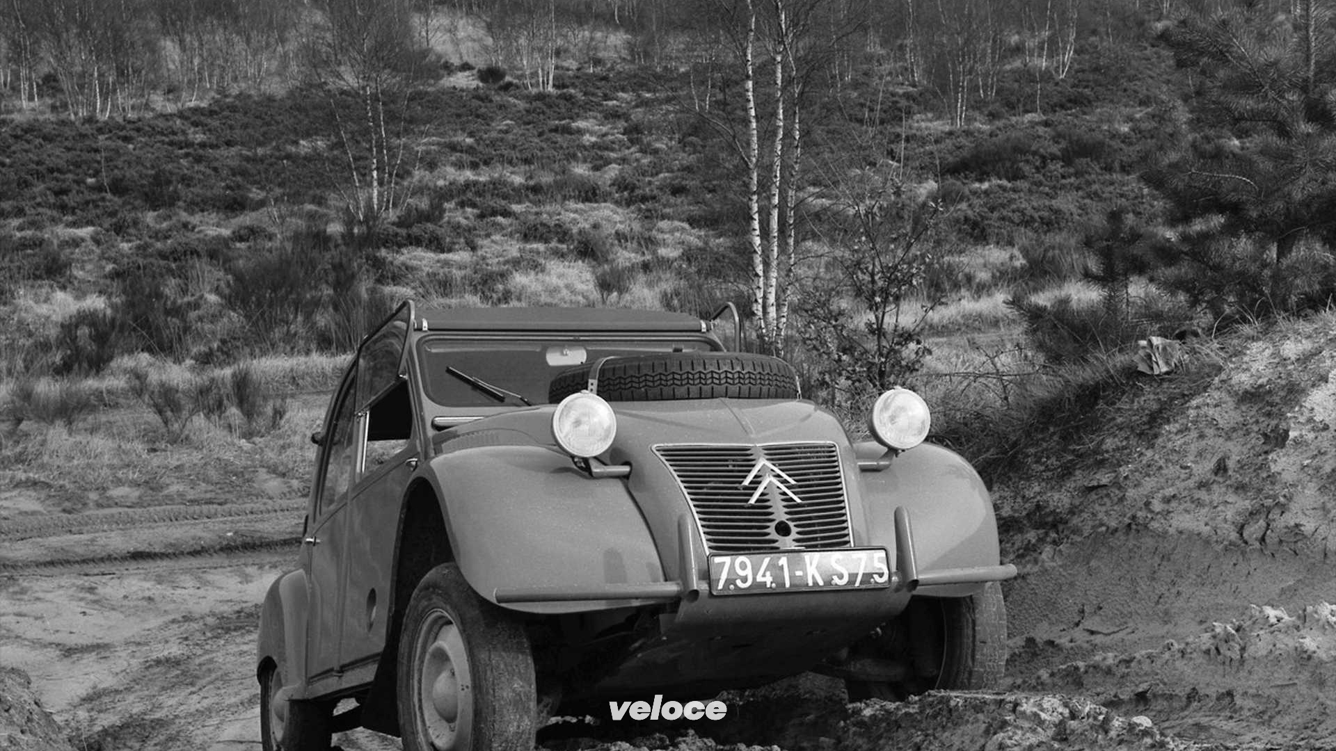 citroen_2cv_sahara_1960_bimotore_twin-engine_veloce_3 citroen_2cv_sahara_1960_bimotore_twin-engine_veloce_3