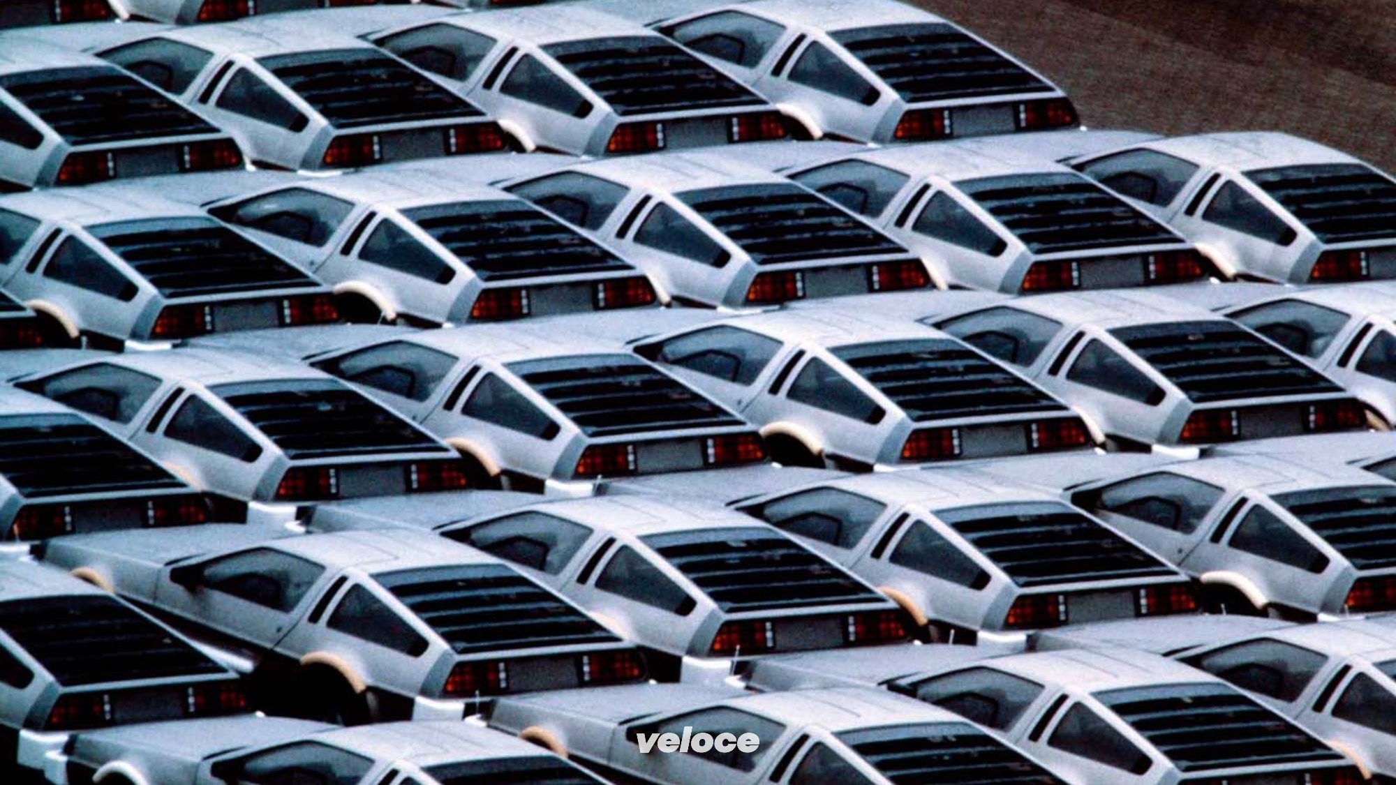 8. Vettura DEF DeLorean DMC-12 8. Vettura DEF DeLorean DMC-12