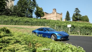 Ferrari Roma Blu Corsa 10