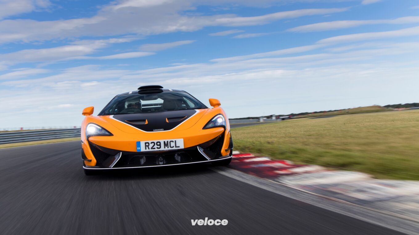 McLaren 620R R Pack: da MSO un pacchetto ‘di sostanza’ McLaren 620R R Pack: da MSO un pacchetto ‘di sostanza’