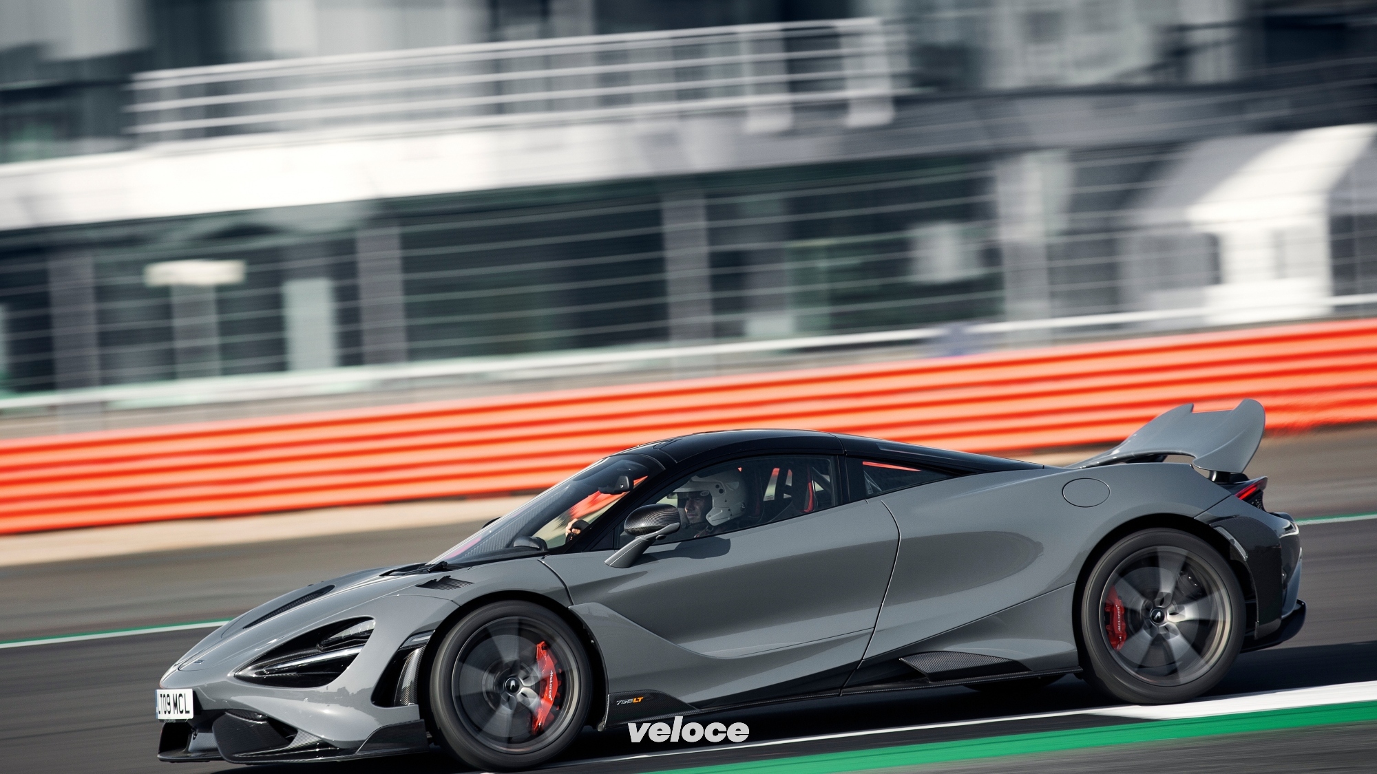 McLaren_765LT-TheDrive-125
