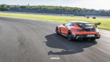 GT Black Series,magmabeam, Leder Exklusiv Nappa / Mikrofaser DINAMICA – schwarz
//
GT Black Series,magma beam,Exclusive nappa leather / DINAMICA microfibre – black
AMG GT Black Series:
Kraftstoffverbrauch kombiniert 12,8 l/100 km, CO2-Emissionen kombiniert 292 g/km
//
AMG GT Black Series:
Combined fuel consumption 12,8 l/100 km, combined CO2 emissions 292 g/km GT Black Series,magmabeam, Leder Exklusiv Nappa / Mikrofaser DINAMICA – schwarz
//
GT Black Series,magma beam,Exclusive nappa leather / DINAMICA microfibre – black
AMG GT Black Series:
Kraftstoffverbrauch kombiniert 12,8 l/100 km, CO2-Emissionen kombiniert 292 g/km
//
AMG GT Black Series:
Combined fuel consumption 12,8 l/100 km, combined CO2 emissions 292 g/km