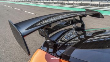 GT Black Series,magmabeam, Leder Exklusiv Nappa / Mikrofaser DINAMICA – schwarz
//
GT Black Series,magma beam,Exclusive nappa leather / DINAMICA microfibre – blackAMG GT Black Series:
Kraftstoffverbrauch kombiniert 12,8 l/100 km, CO2-Emissionen kombiniert 292 g/km
//
AMG GT Black Series:
Combined fuel consumption 12,8 l/100 km, combined CO2 emissions 292 g/km GT Black Series,magmabeam, Leder Exklusiv Nappa / Mikrofaser DINAMICA – schwarz
//
GT Black Series,magma beam,Exclusive nappa leather / DINAMICA microfibre – blackAMG GT Black Series:
Kraftstoffverbrauch kombiniert 12,8 l/100 km, CO2-Emissionen kombiniert 292 g/km
//
AMG GT Black Series:
Combined fuel consumption 12,8 l/100 km, combined CO2 emissions 292 g/km